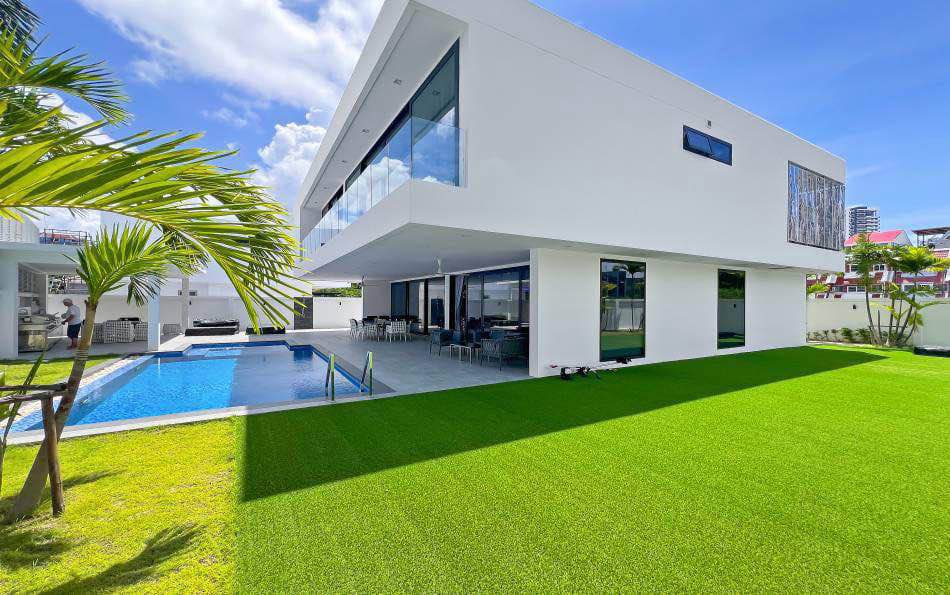6 Bedroom Villa for sale in Central Pattaya