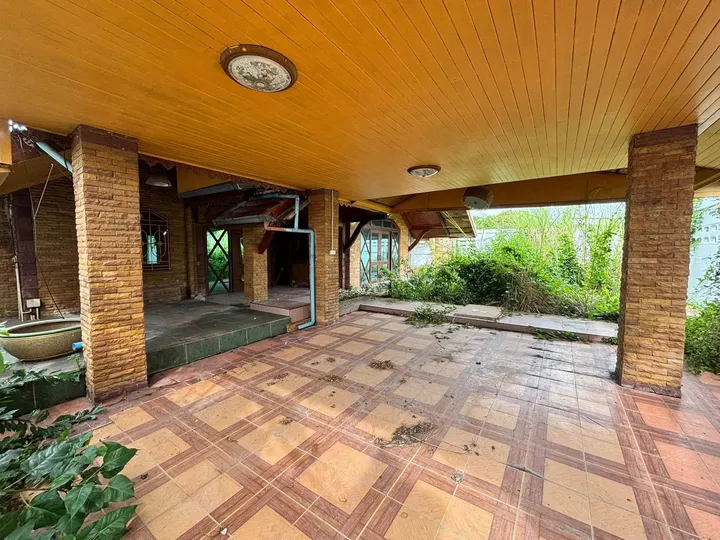 4 Bedroom House for sale at Chaiyapruek 8