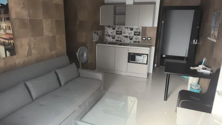 Photo from a listing at Park Lane
