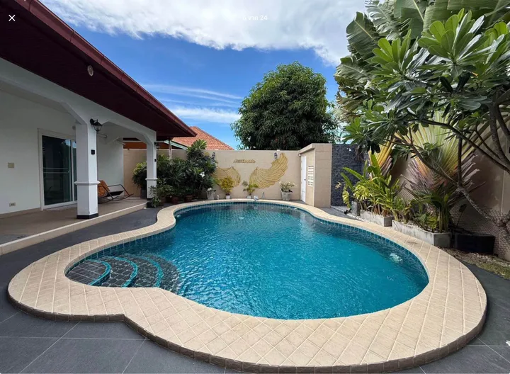 4 Bedroom Villa for rent at Eakmongkol Village 8