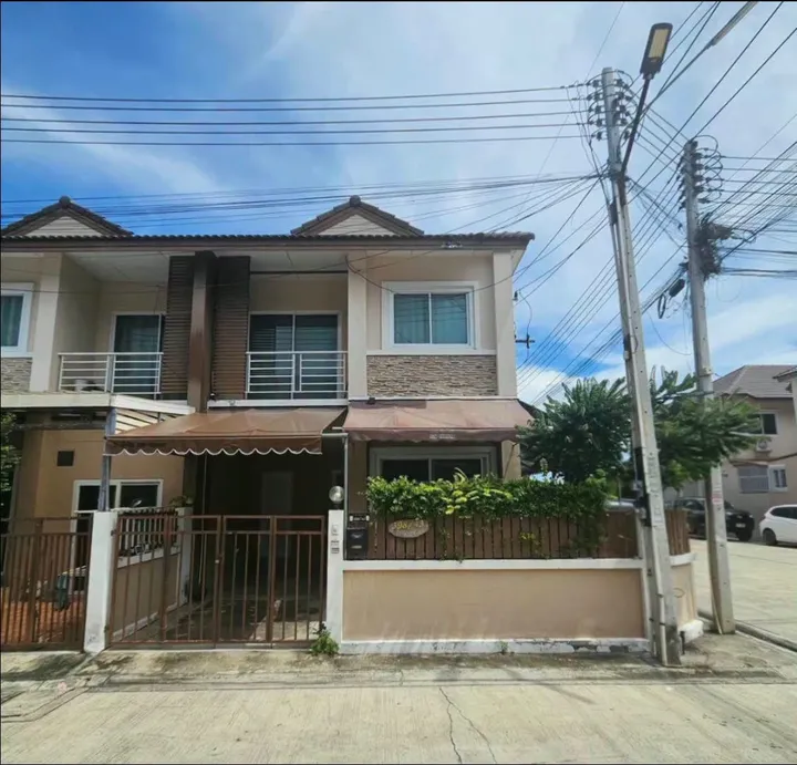3 Bedroom Townhouse for sale at Pmc.Home 6