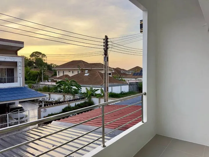 2 Bedroom Townhouse for sale in Nong Ket Yai