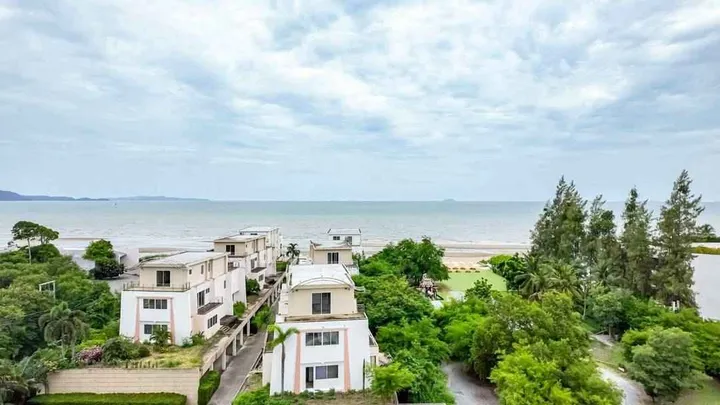 Photo from a listing at La Royale Beach