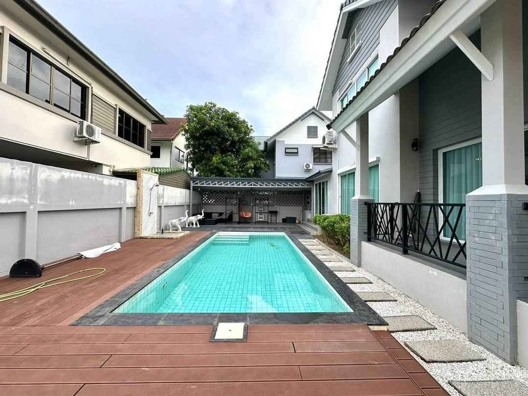 5 Bedroom Villa for rent at Central Park 4 Village