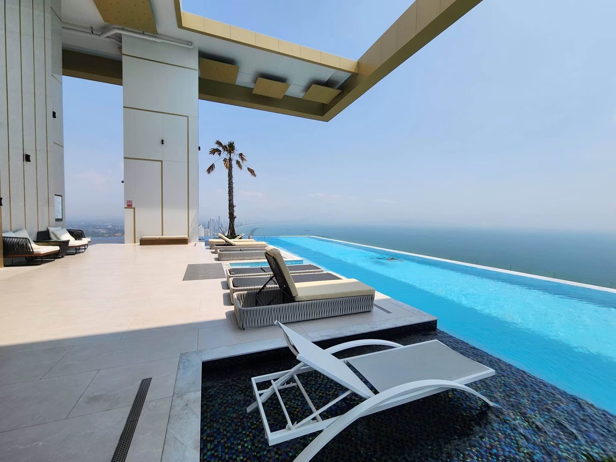 1 Bedroom Condo for sale at Copacabana