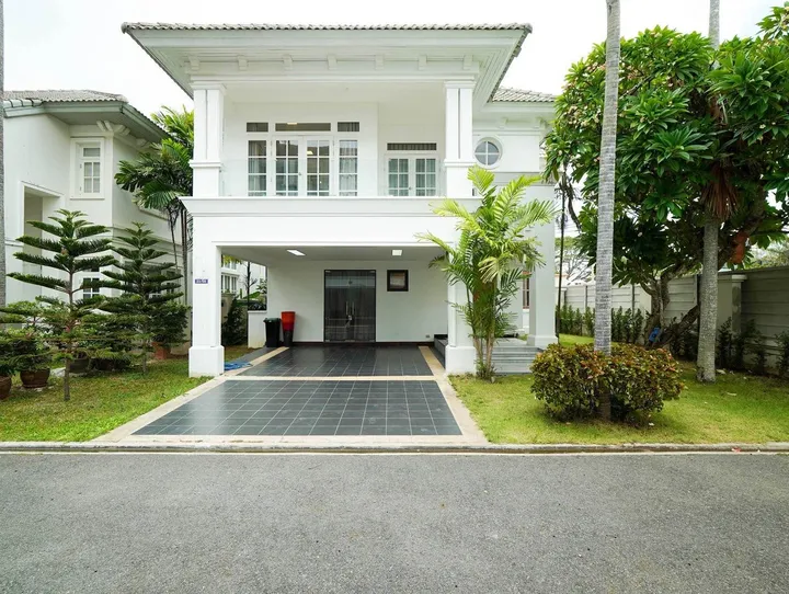 3 Bedroom Villa for sale at Baan Dhewaran