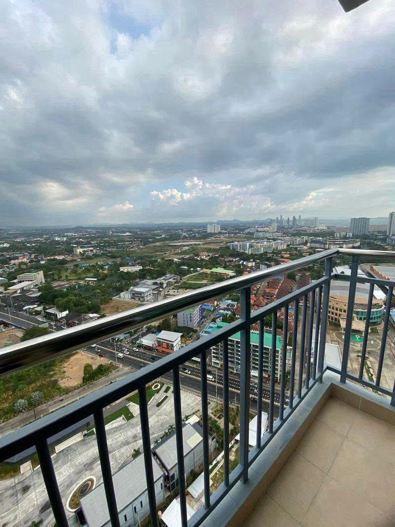2 Bedroom Condo for sale at Supalai Mare