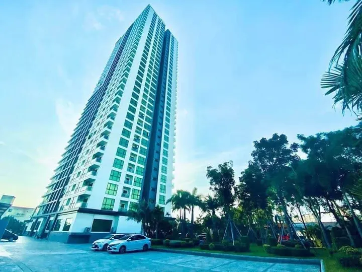 1 Bedroom Condo for sale at Dusit Grand Condo View