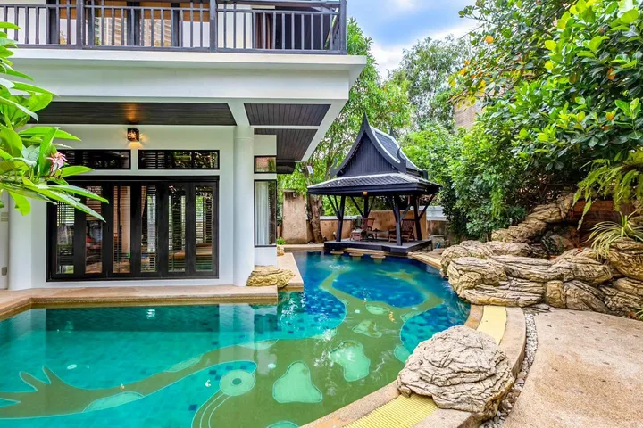 4 Bedroom Villa for sale at Darawadi Village