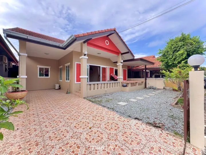 3 Bedroom House for rent at Phatson Village 1
