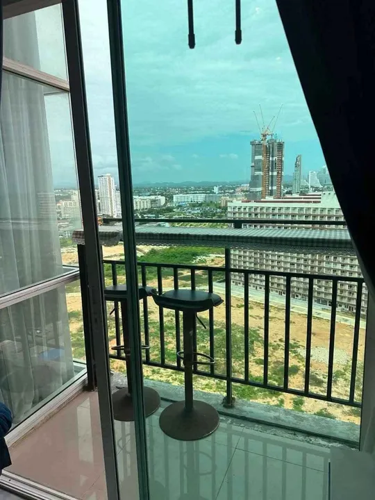 1 Bedroom Condo for rent at The Twin Tower