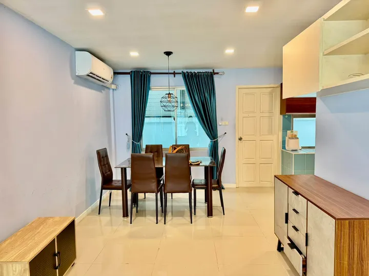 3 Bedroom Townhouse for rent in North Pattaya