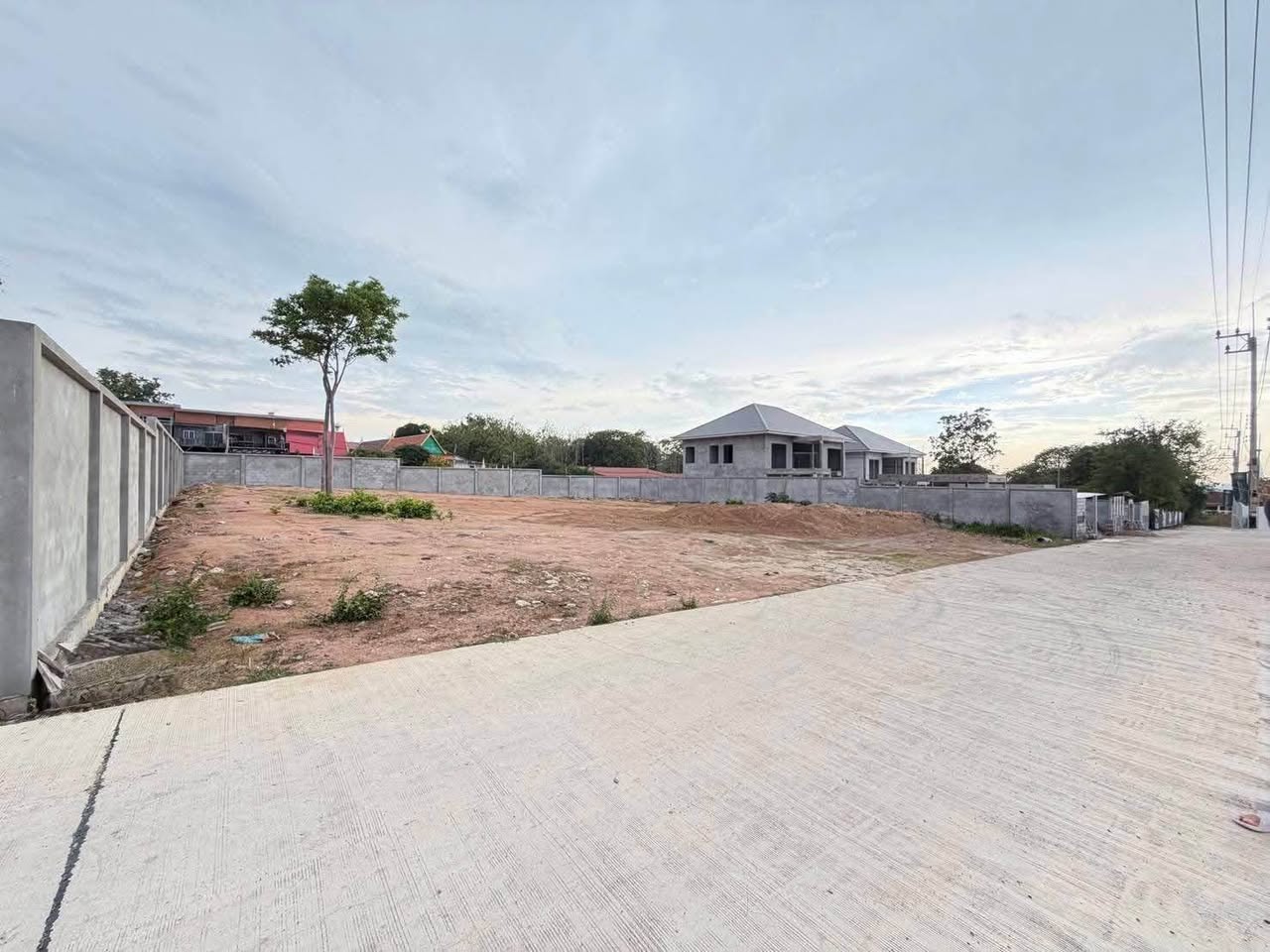 Land for sale in Khao Noi