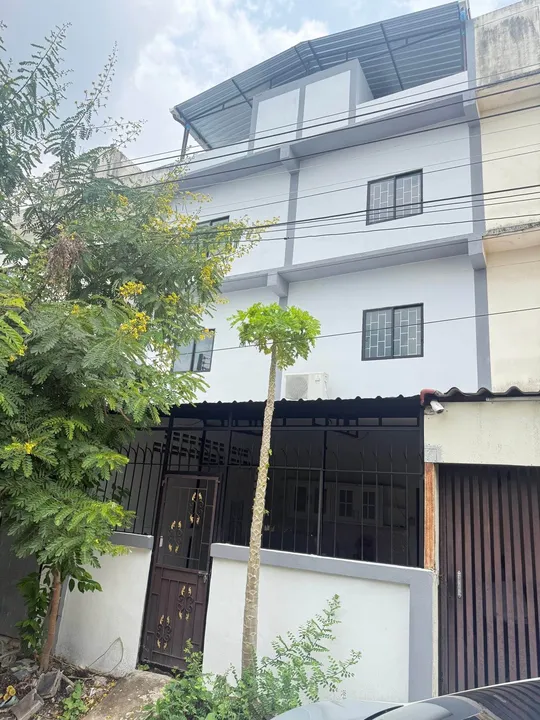 Commercial for sale in Siam Country Club