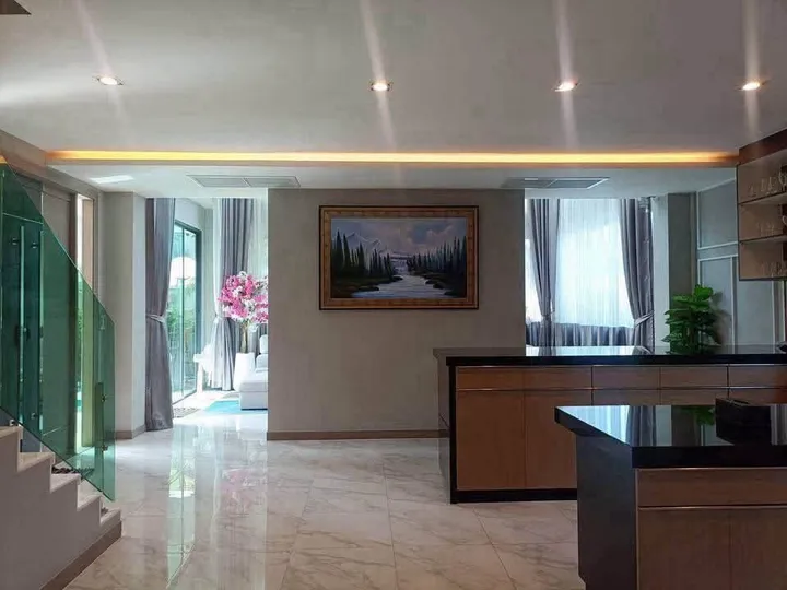 4 Bedroom Villa for sale at Plu Villa Pattaya