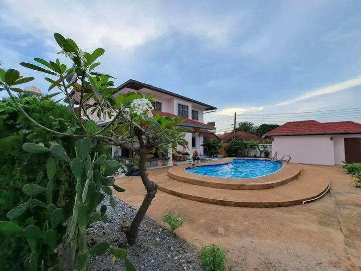 4 Bedroom House for rent at Eakmongkol 2/2