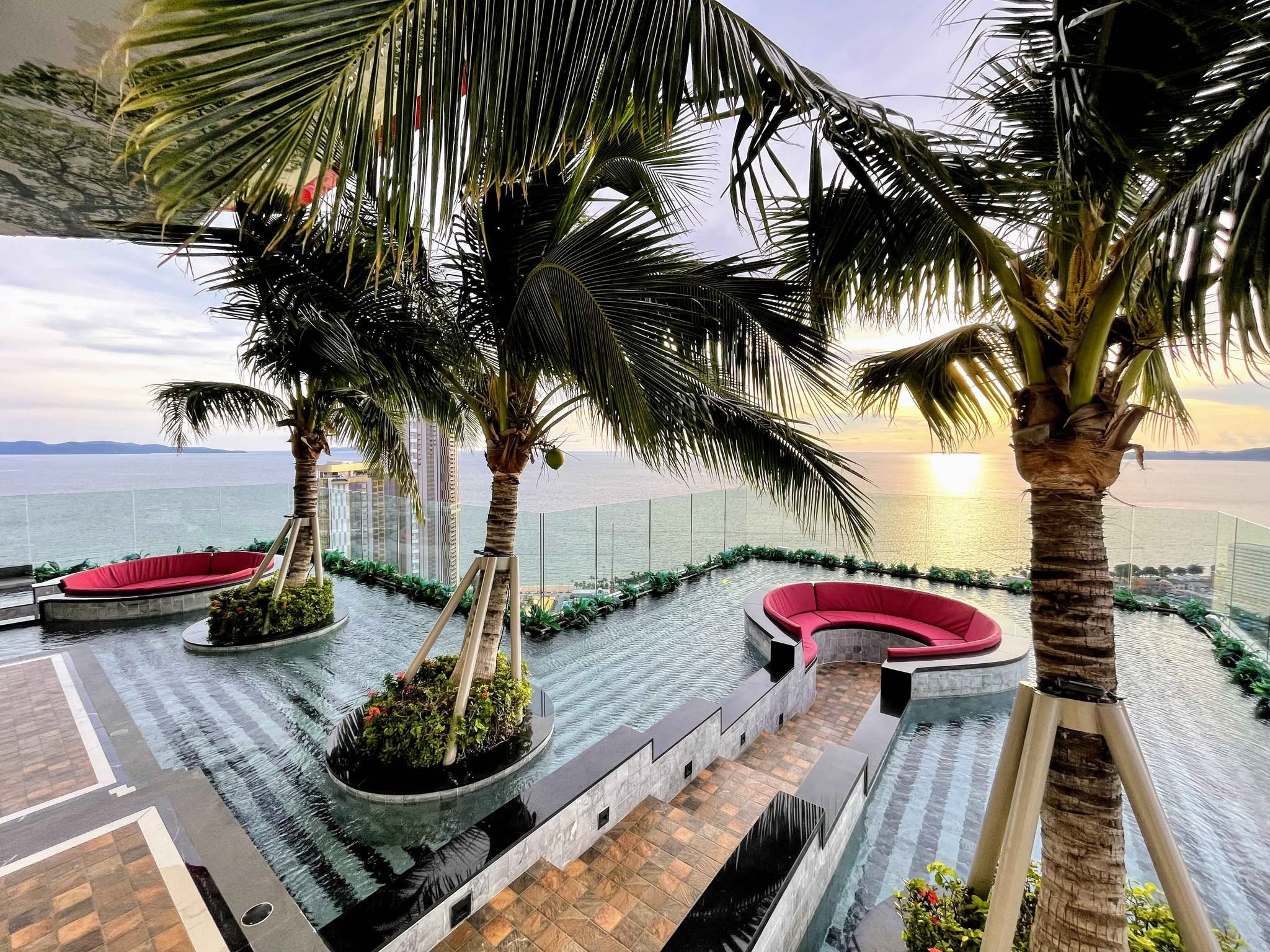 1 Bedroom Condo for rent at The Riviera Ocean Drive
