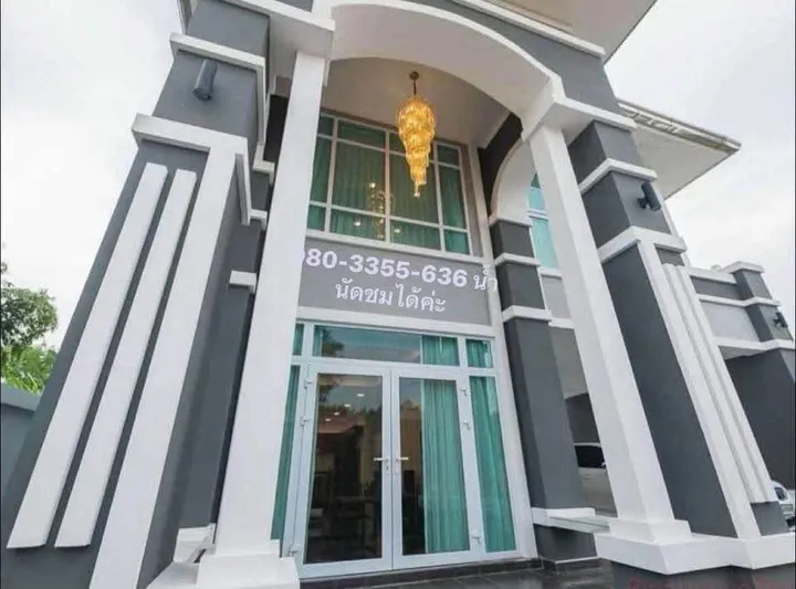 4 Bedroom House for sale in Central Pattaya