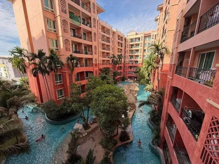 Photo from a listing at Seven Sea 1