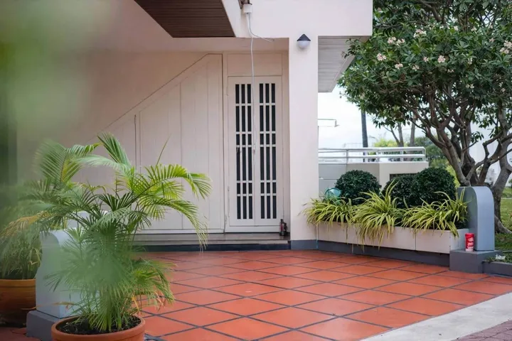 Photo from a listing at Bay View Resort