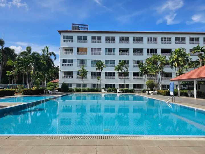 1 Bedroom Condo for sale at Baan Suan Lalana