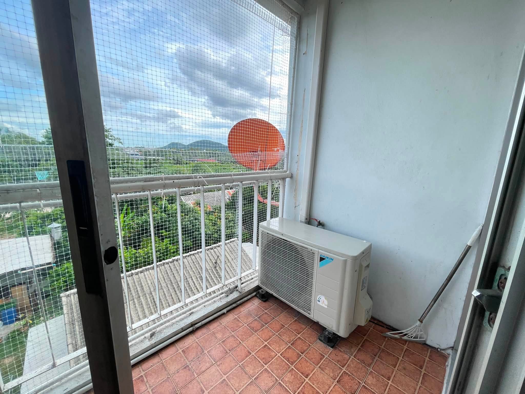 Condo for rent at Assum Condo View