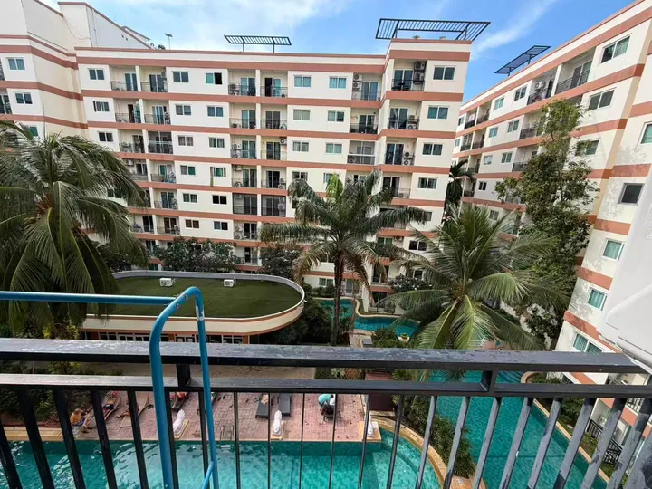 Condo for rent at Park Lane
