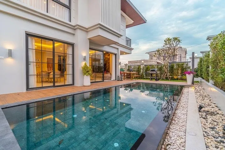 5 Bedroom Villa for sale in North Pattaya