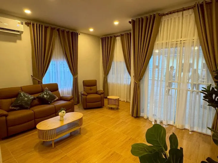 2 Bedroom Townhouse for rent in Central Pattaya
