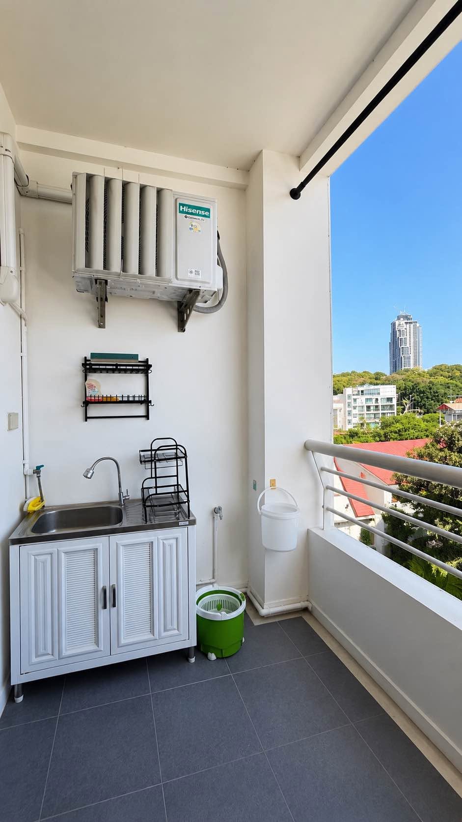 Studio for rent at Pattaya Hill Resort