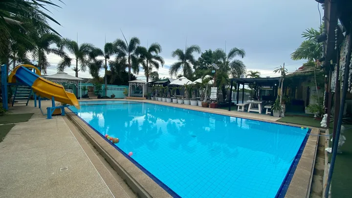 10 Bedroom House for sale in Sattahip
