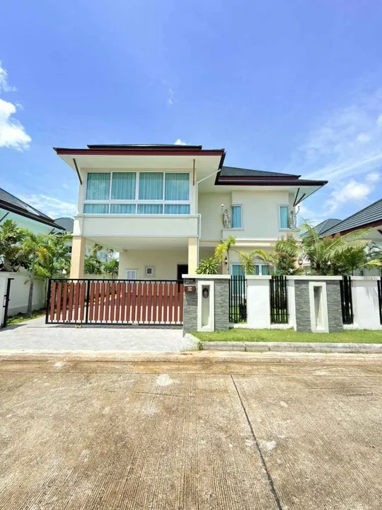 5 Bedroom Villa for rent in Sattahip