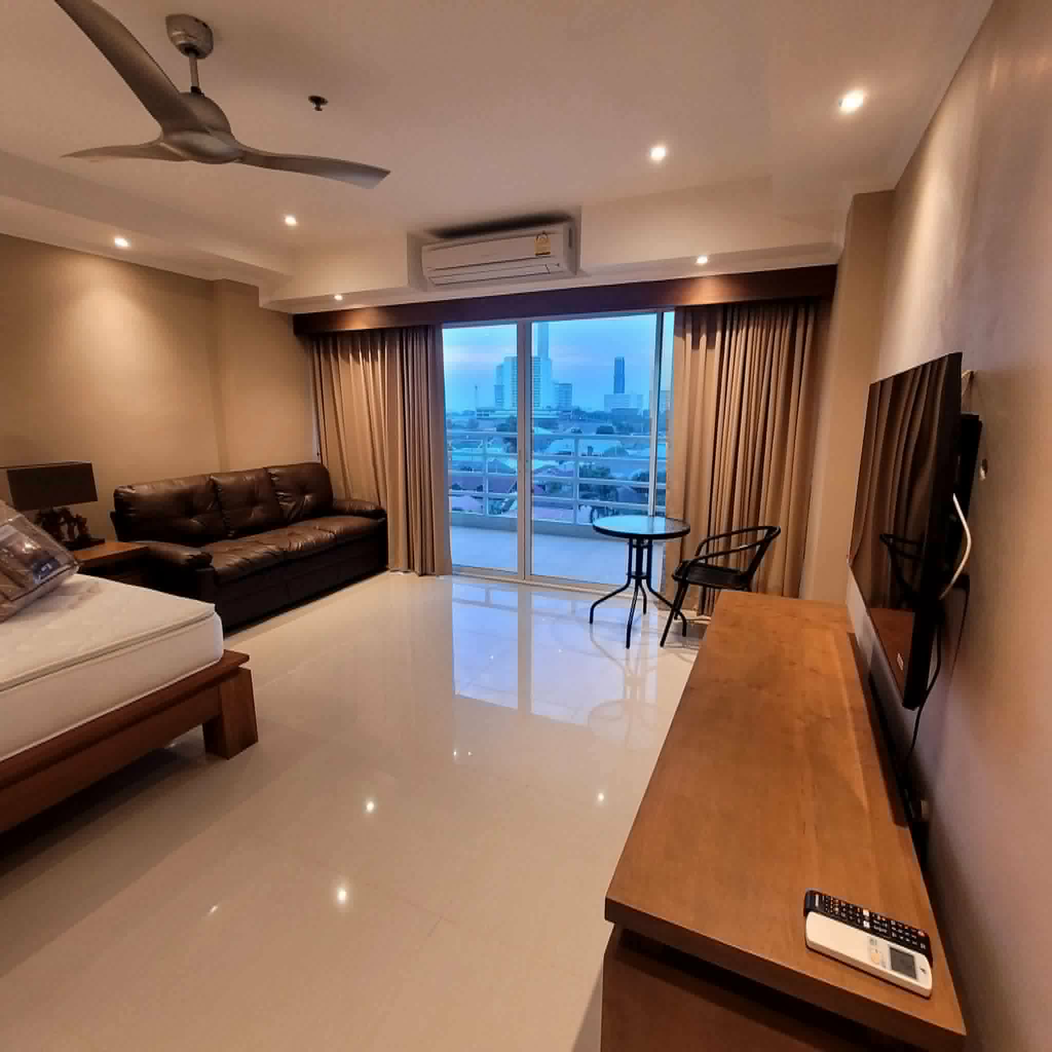 Studio for rent at View Talay 5
