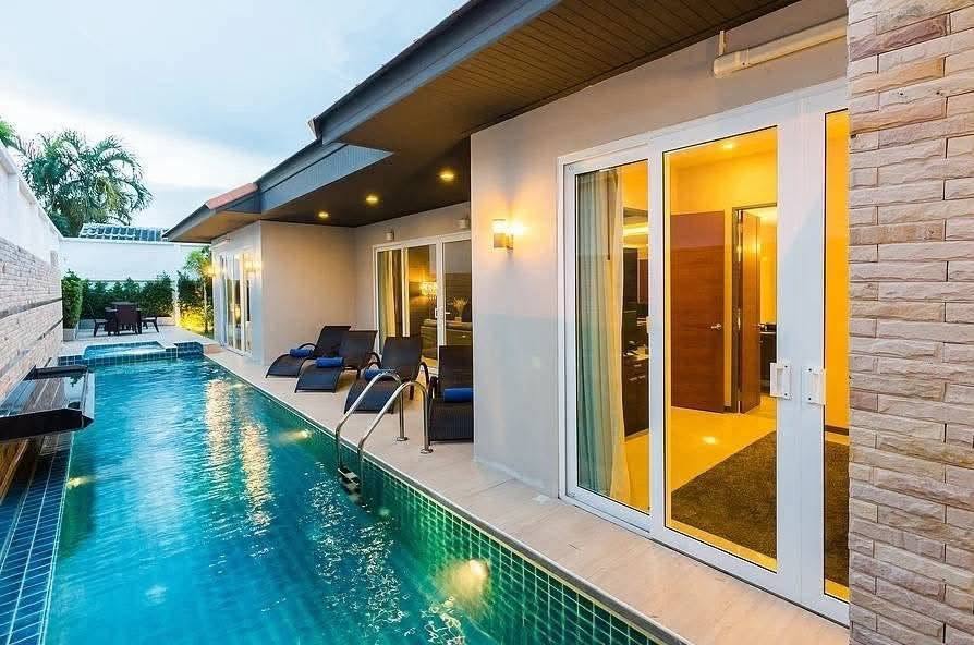 6 Bedroom Villa for rent in Jomtien