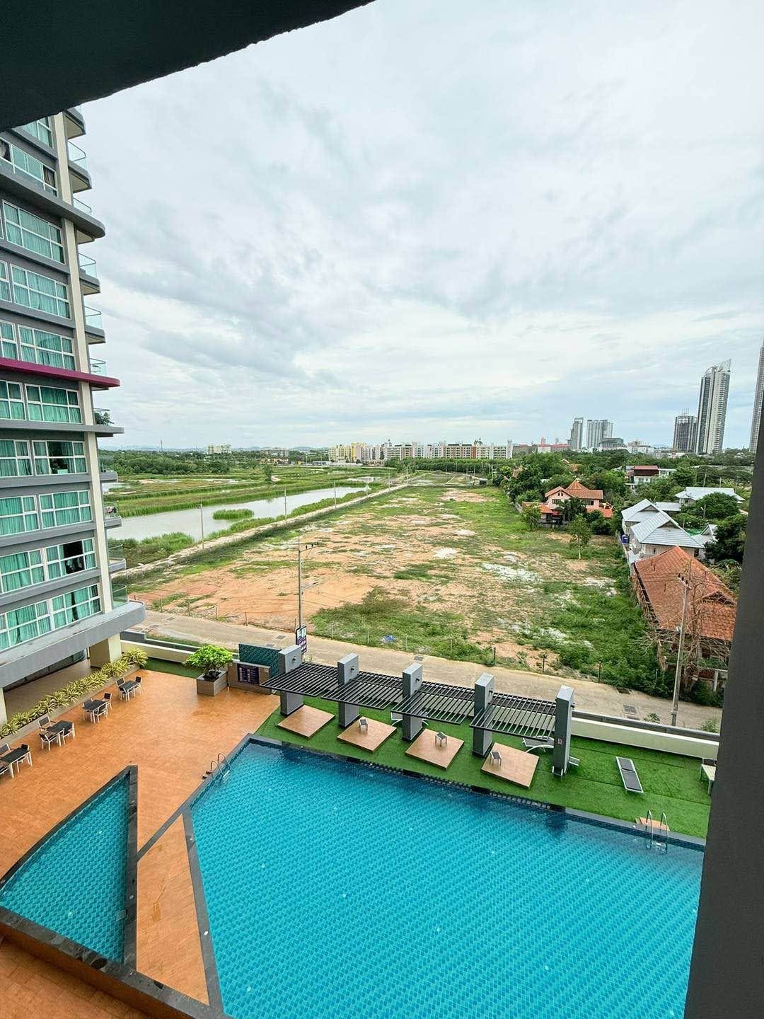 1 Bedroom Condo for sale at La Santir