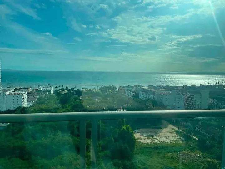 1 Bedroom Condo for sale at The Riviera Jomtien