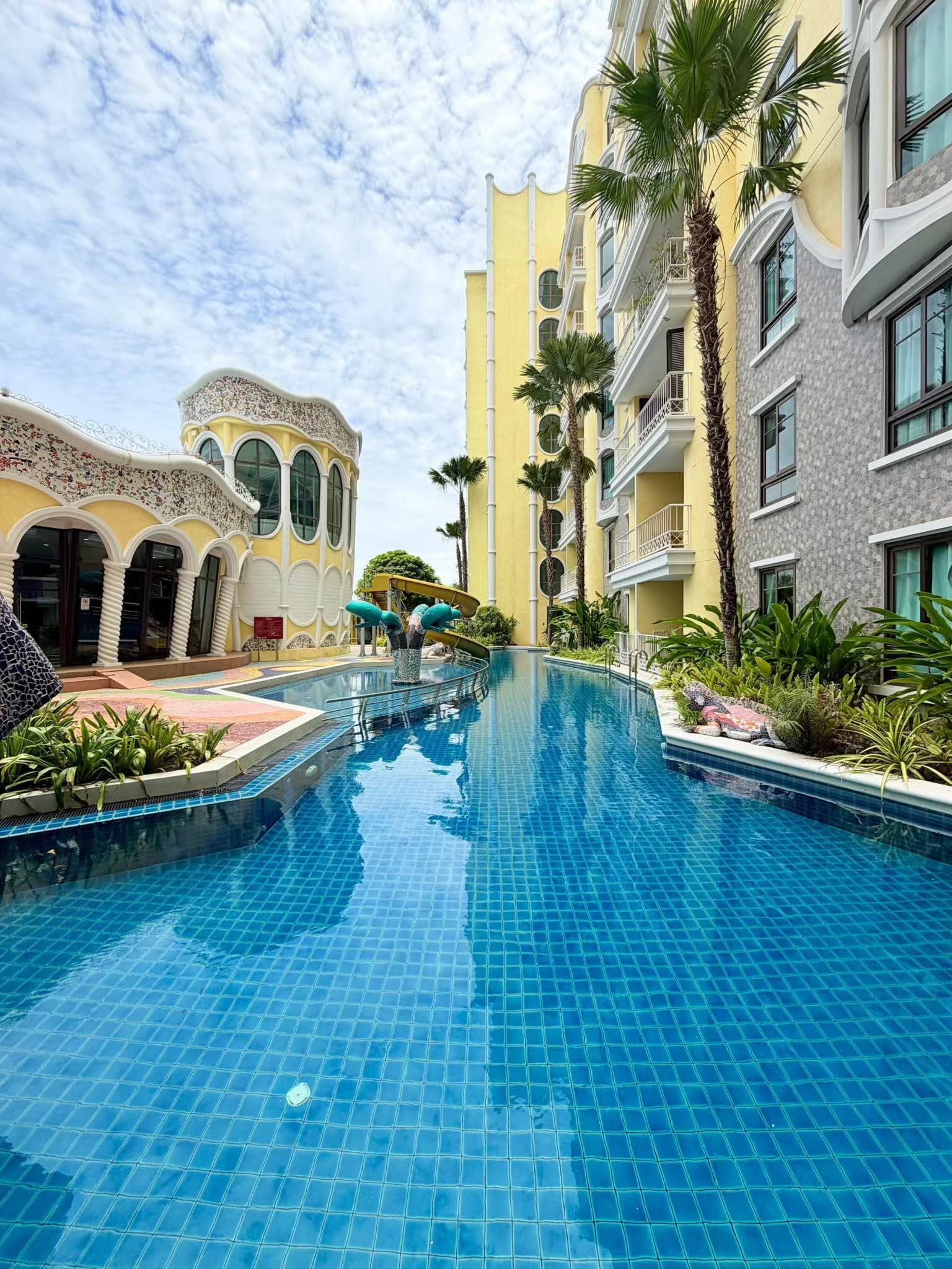 1 Bedroom Apartment for rent at Espana Condo Resort