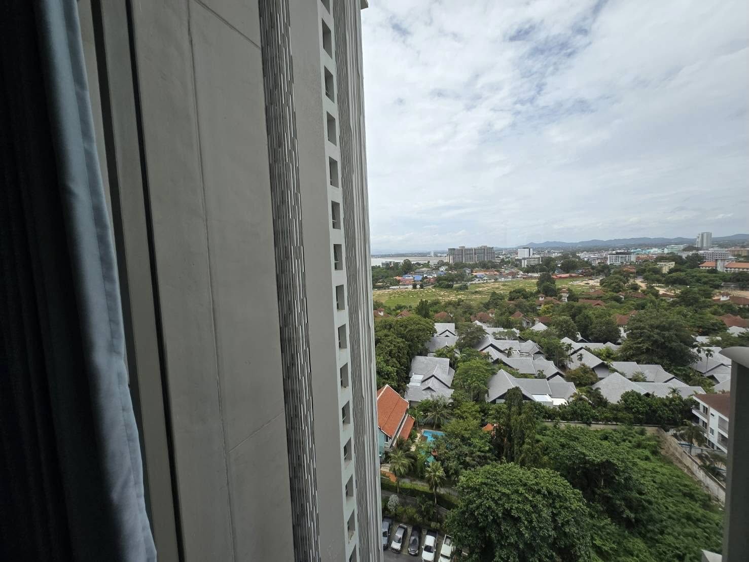 Studio for rent at Riviera Condominium
