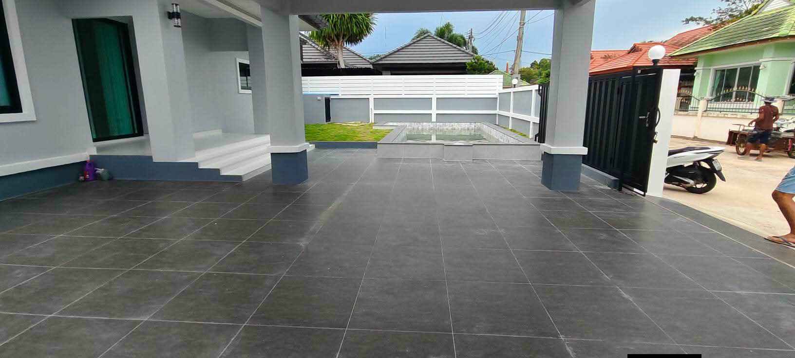 3 Bedroom Villa for sale at พรเทพ 2