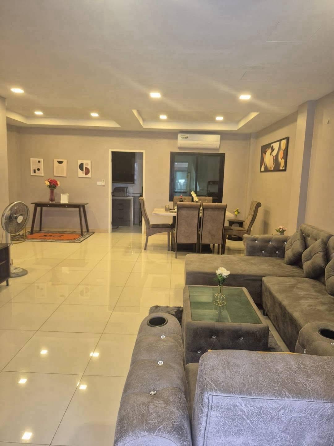 3 Bedroom Townhouse for rent at The Lake Townhouse