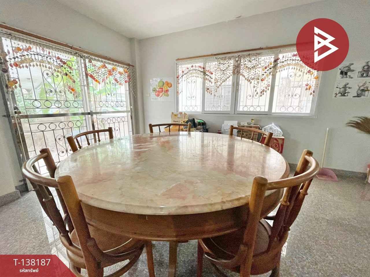 3 Bedroom House for sale at Piyawat Village