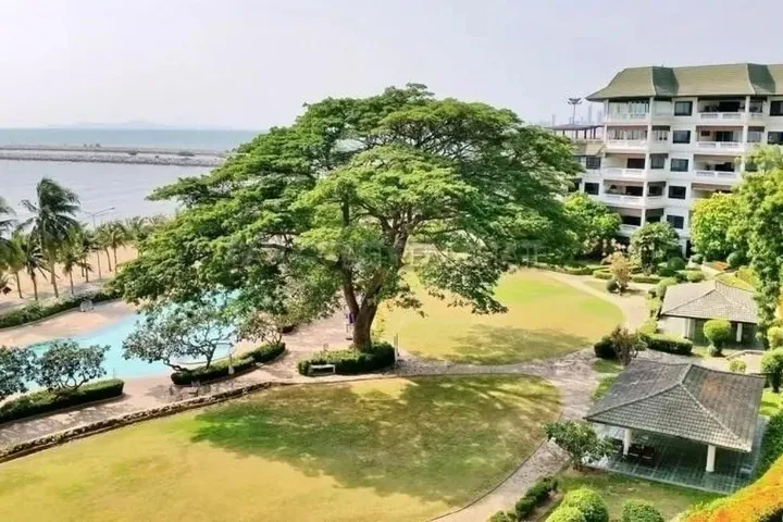 Photo from a listing at Baan Somprasong