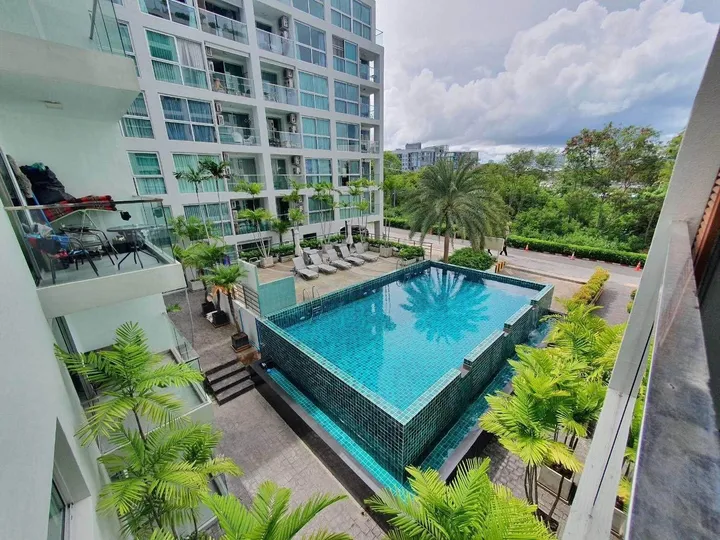 Photo from a listing at Park Royal 3