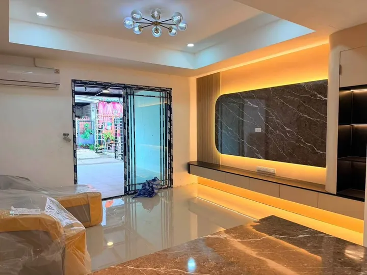 3 Bedroom Townhouse for sale at Vip 028