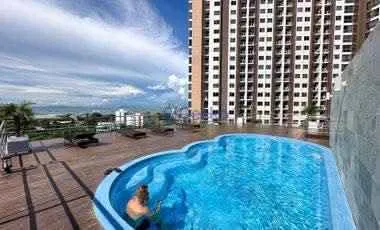 Photo from a listing at Park Royal 2