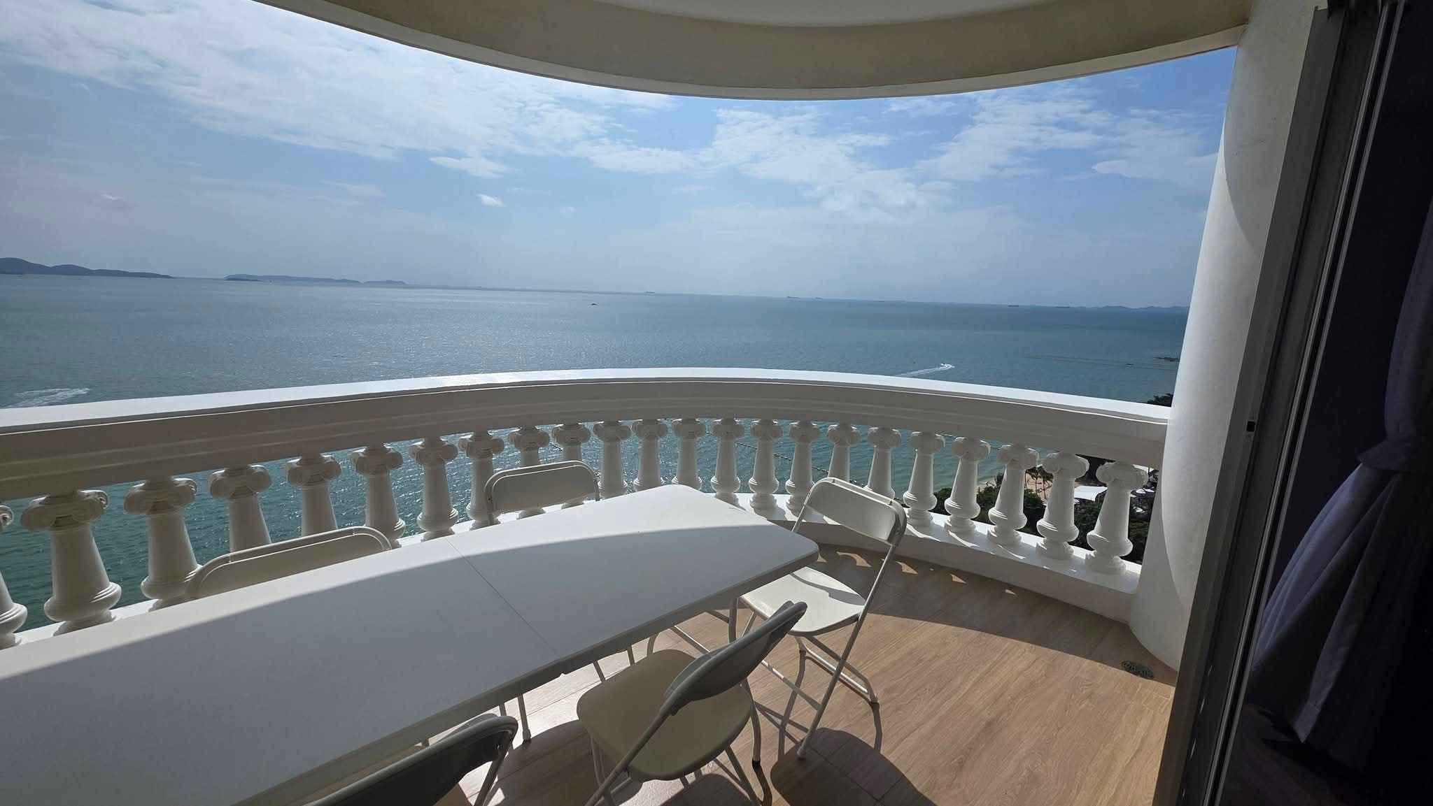3 Bedroom Apartment for rent at Sky Beach Condominium