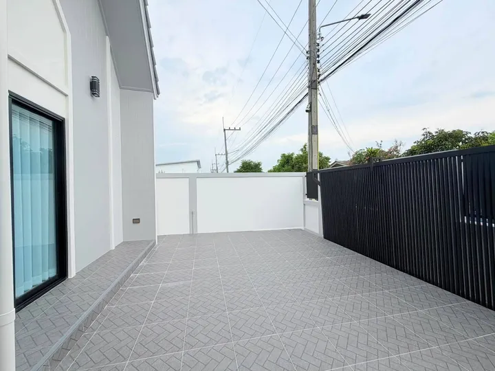 3 Bedroom House for sale in Soi Siam