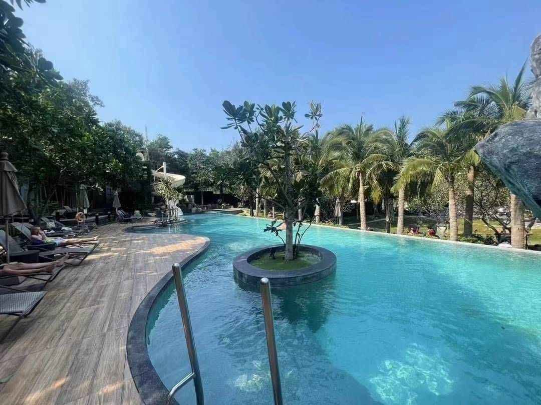2 Bedroom Condo for sale at Unixx