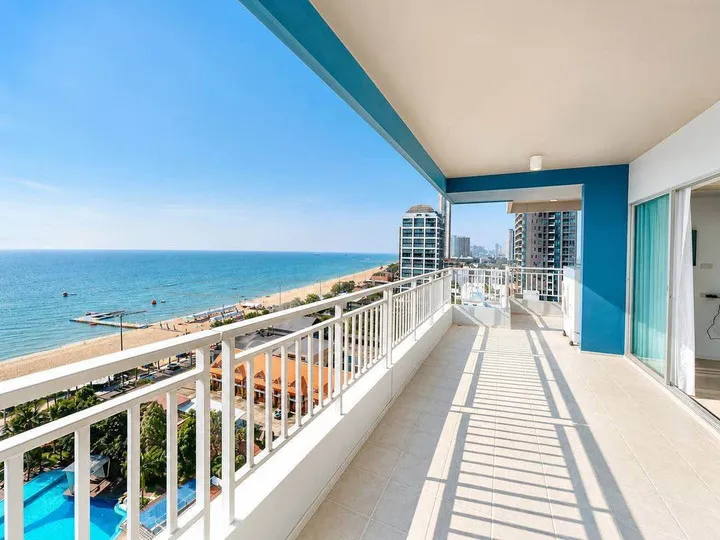 Photo from a listing at Lumpini Parkbeach Jomtien