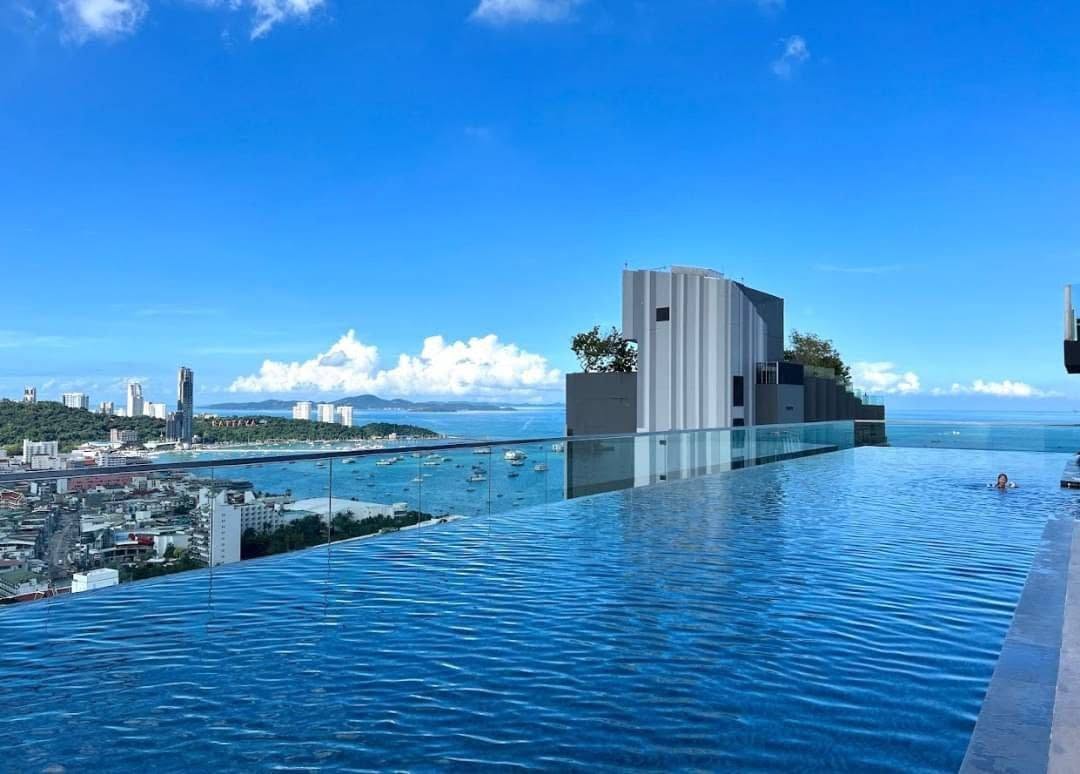 2 Bedroom Condo for sale at The Base